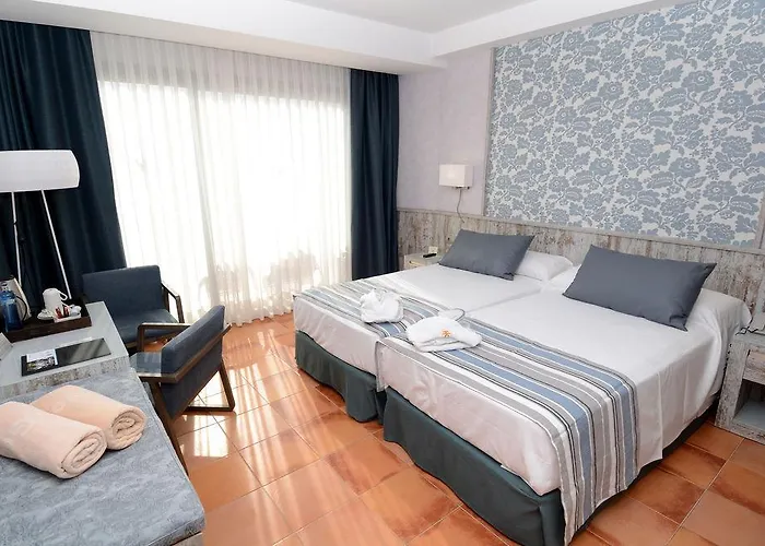 מלון Catalonia Ses Estaques - Adults Only